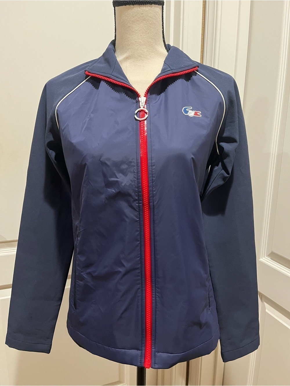 LACOSTE SPORT NAVY FULL ZIP PERFORMANCE WOMEN’s JACKET Size 36 - Picture 2 of 9